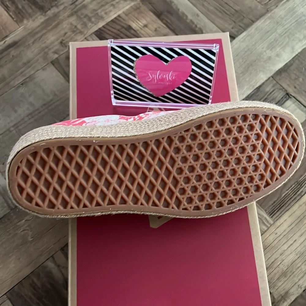 🔥 Vans Tropical Floral Platform Espadrille
Slip Ons NWT - Picture 7 of 9